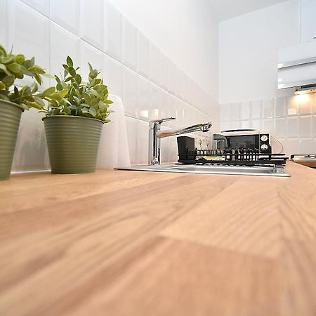 Rental Apartment Obrzezna Warszawa Exteriör bild
